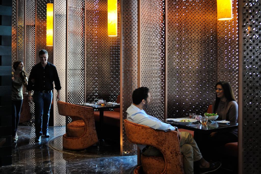 Southern Sun Abu Dhabi Esterno foto
